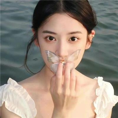 女魔