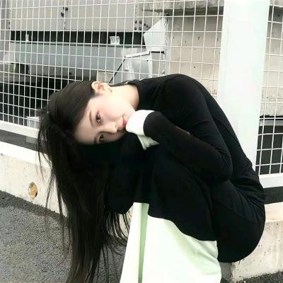 她不见了